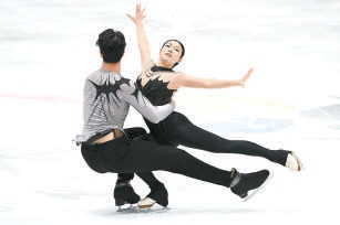 夺米兰冬奥, 自主跟着使