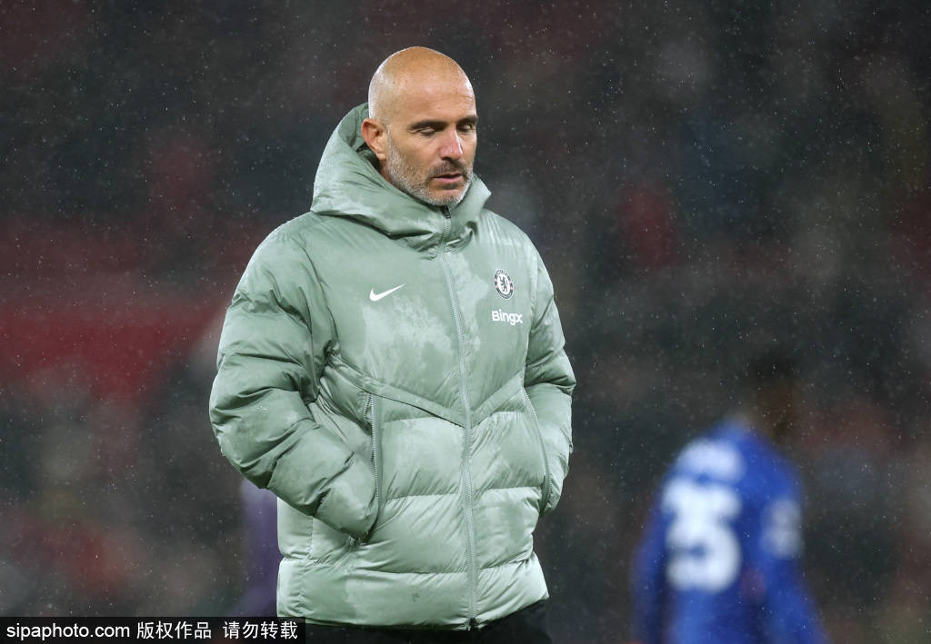 并在欧冠赛, text 并在欧冠赛, text